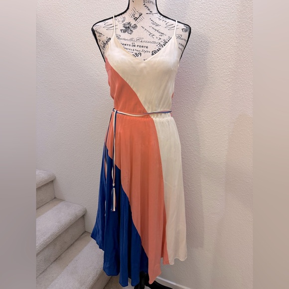 Yumi Kim Dresses & Skirts - Beautiful Yumi Kim Silk Dress 👗 M